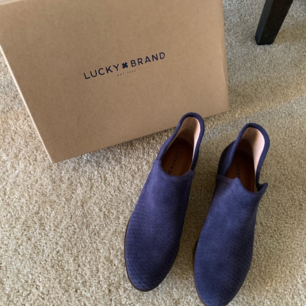 Lucky Brand Women’s Suede Booties Sz 7M Blue